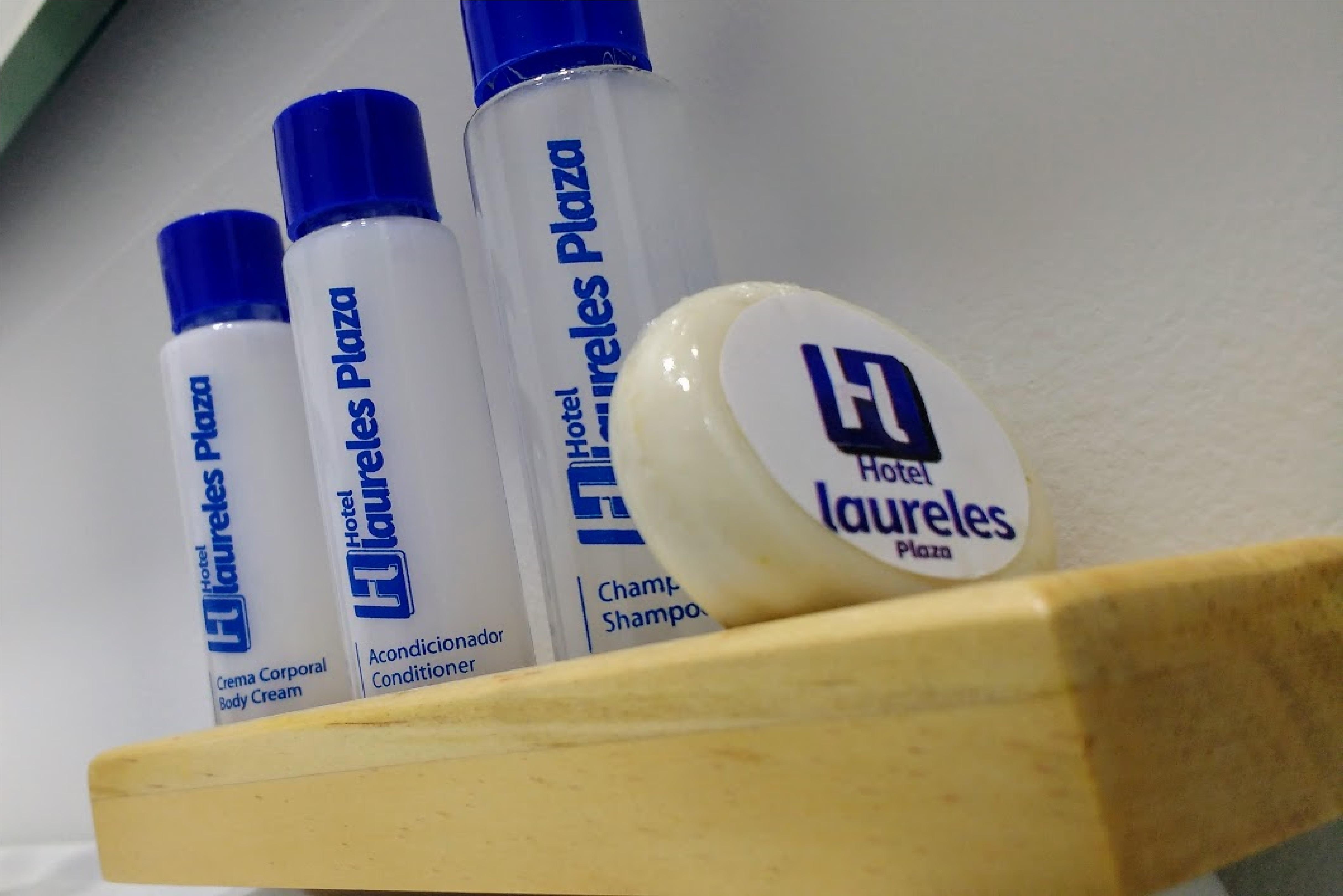 Hotel Laureles Plaza メデジン エクステリア 写真