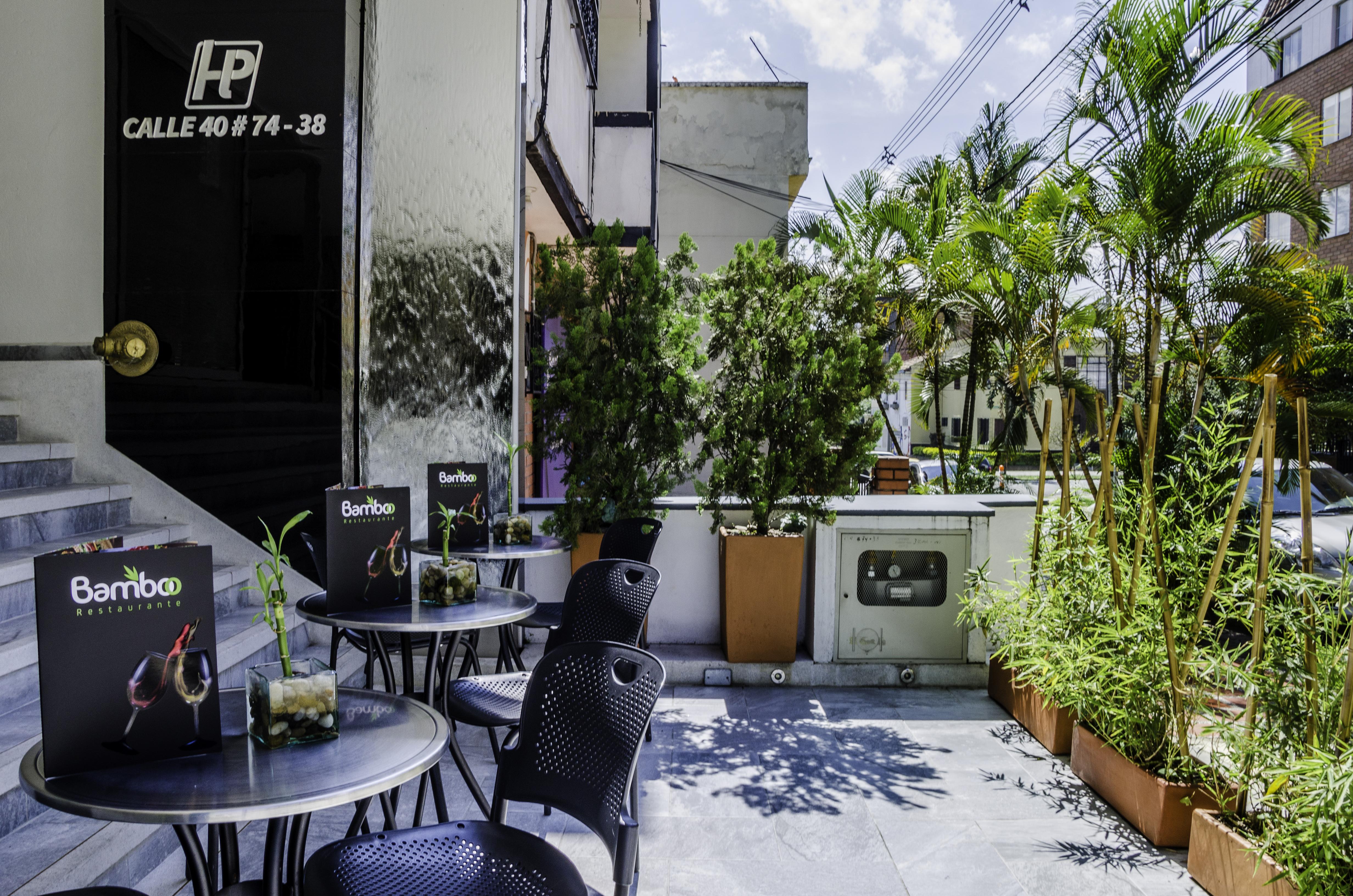 Hotel Laureles Plaza メデジン エクステリア 写真