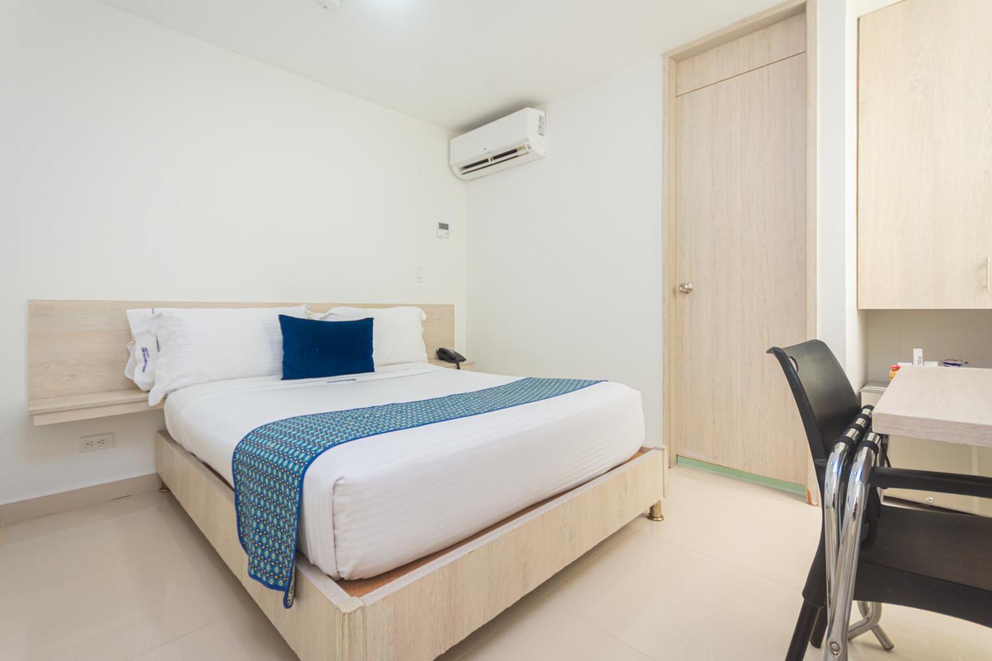 Hotel Laureles Plaza メデジン エクステリア 写真