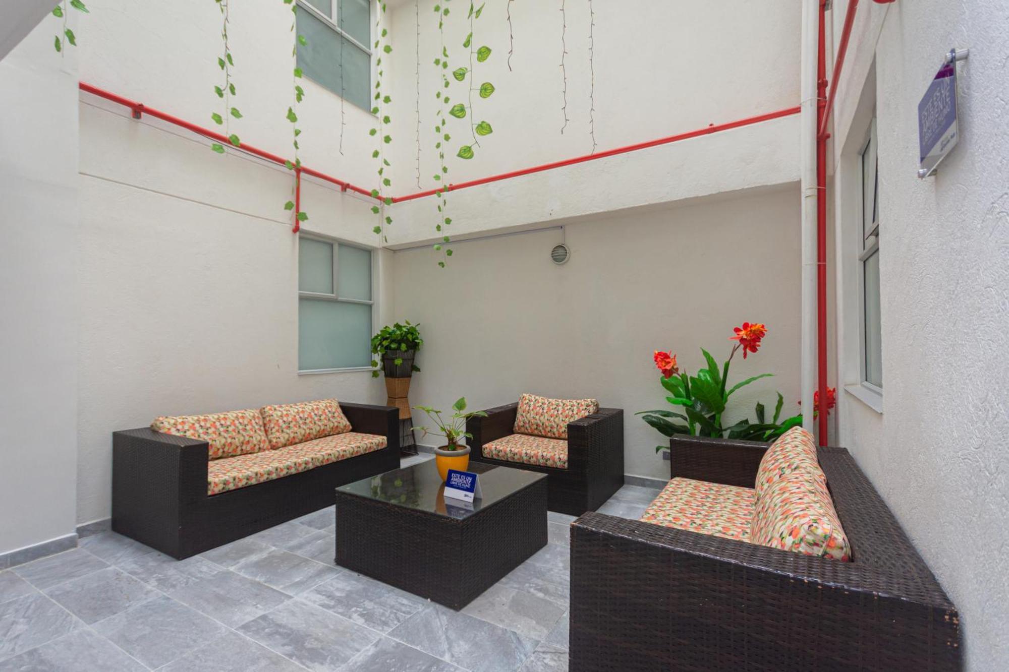 Hotel Laureles Plaza メデジン エクステリア 写真