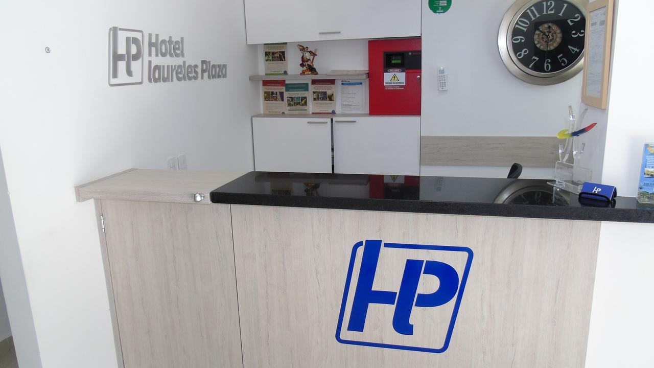 Hotel Laureles Plaza メデジン エクステリア 写真